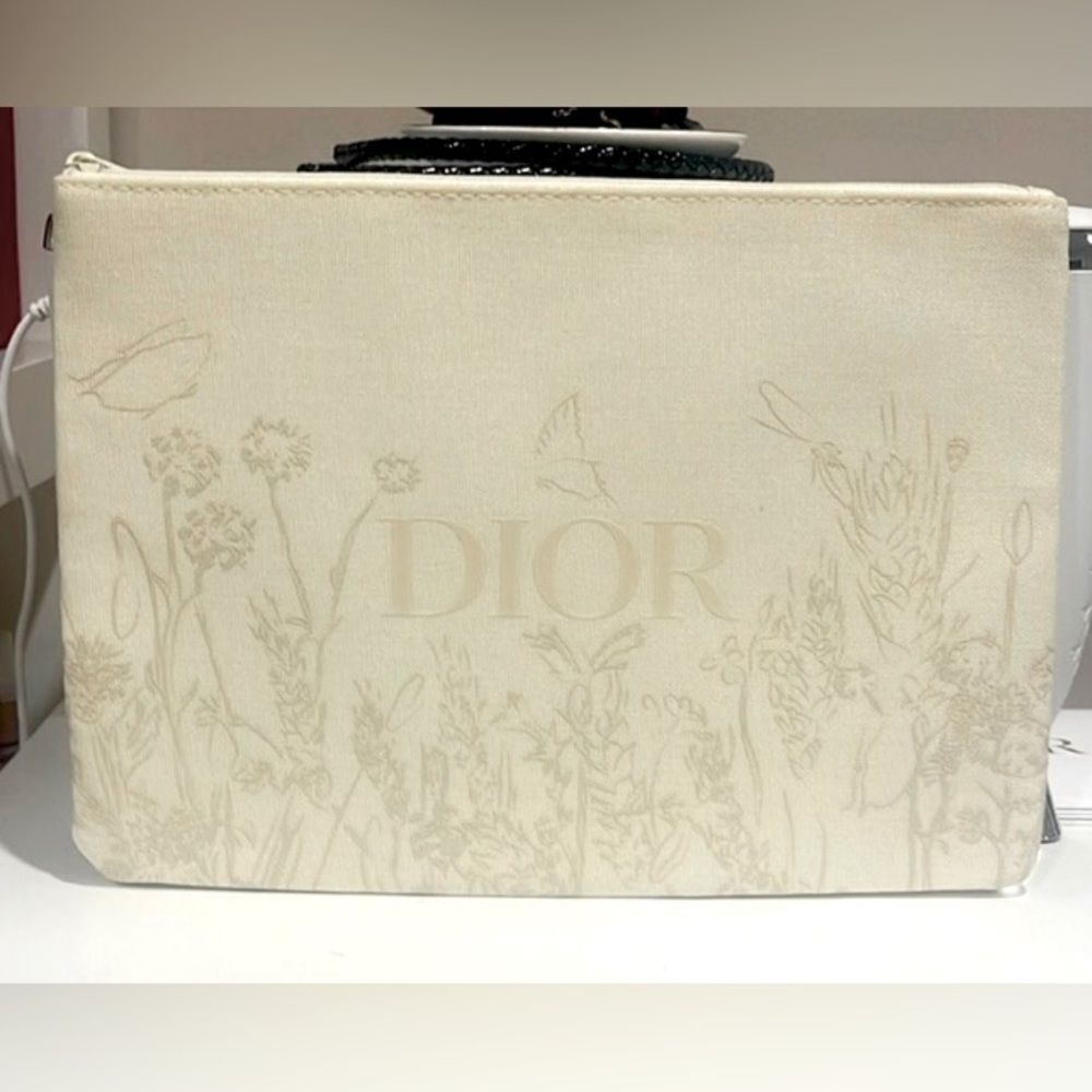 🔥 New never used without box Dior limited edition